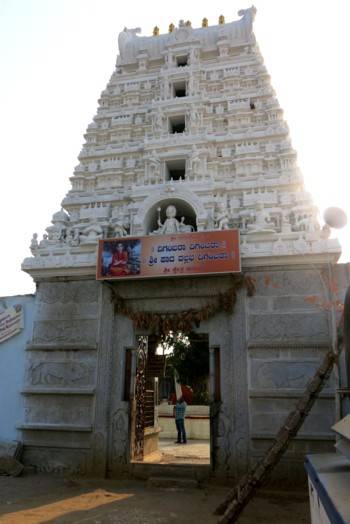 Kuruvapuram, inner court 